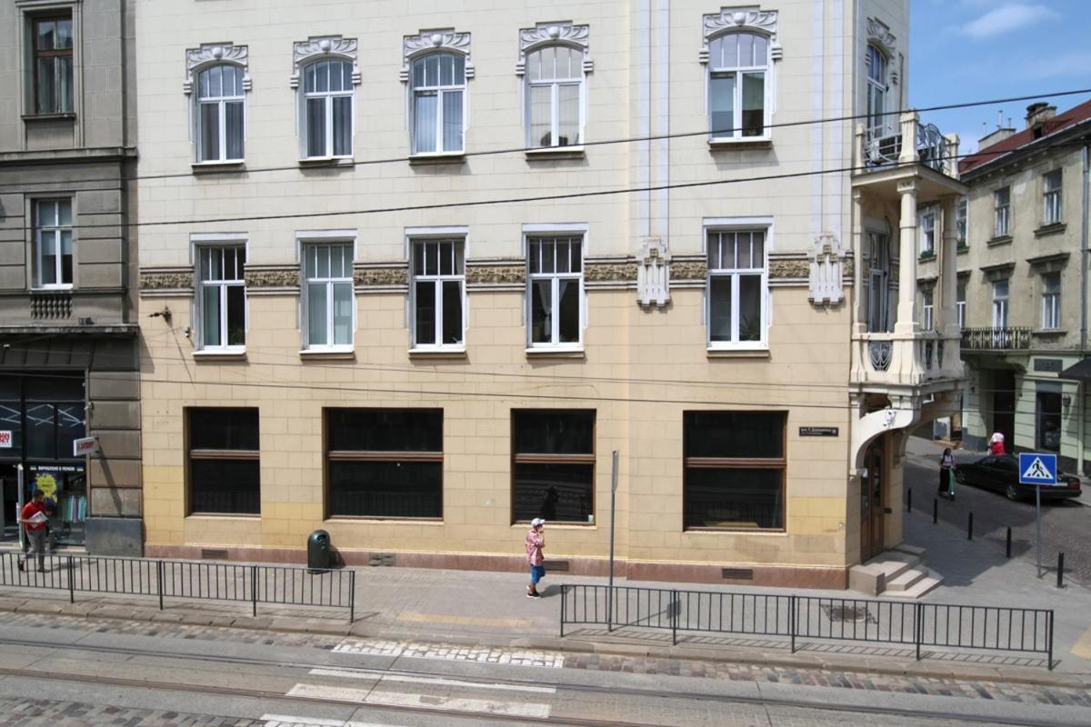 Buk Apartments On Doroshenka 25 Lwów Zewnętrze zdjęcie