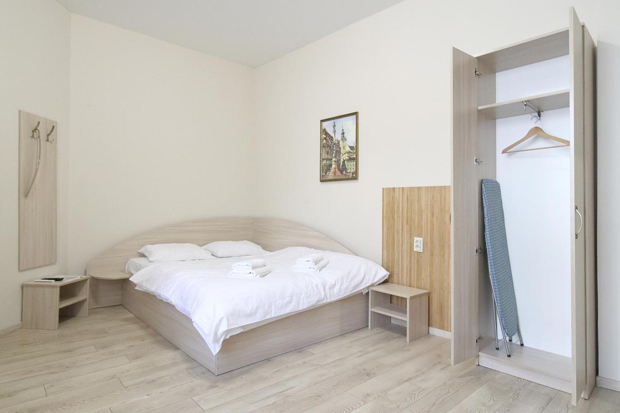 Buk Apartments On Doroshenka 25 Lwów Zewnętrze zdjęcie